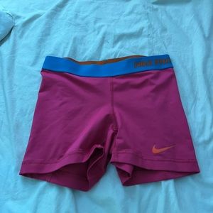 Nike pros size XS